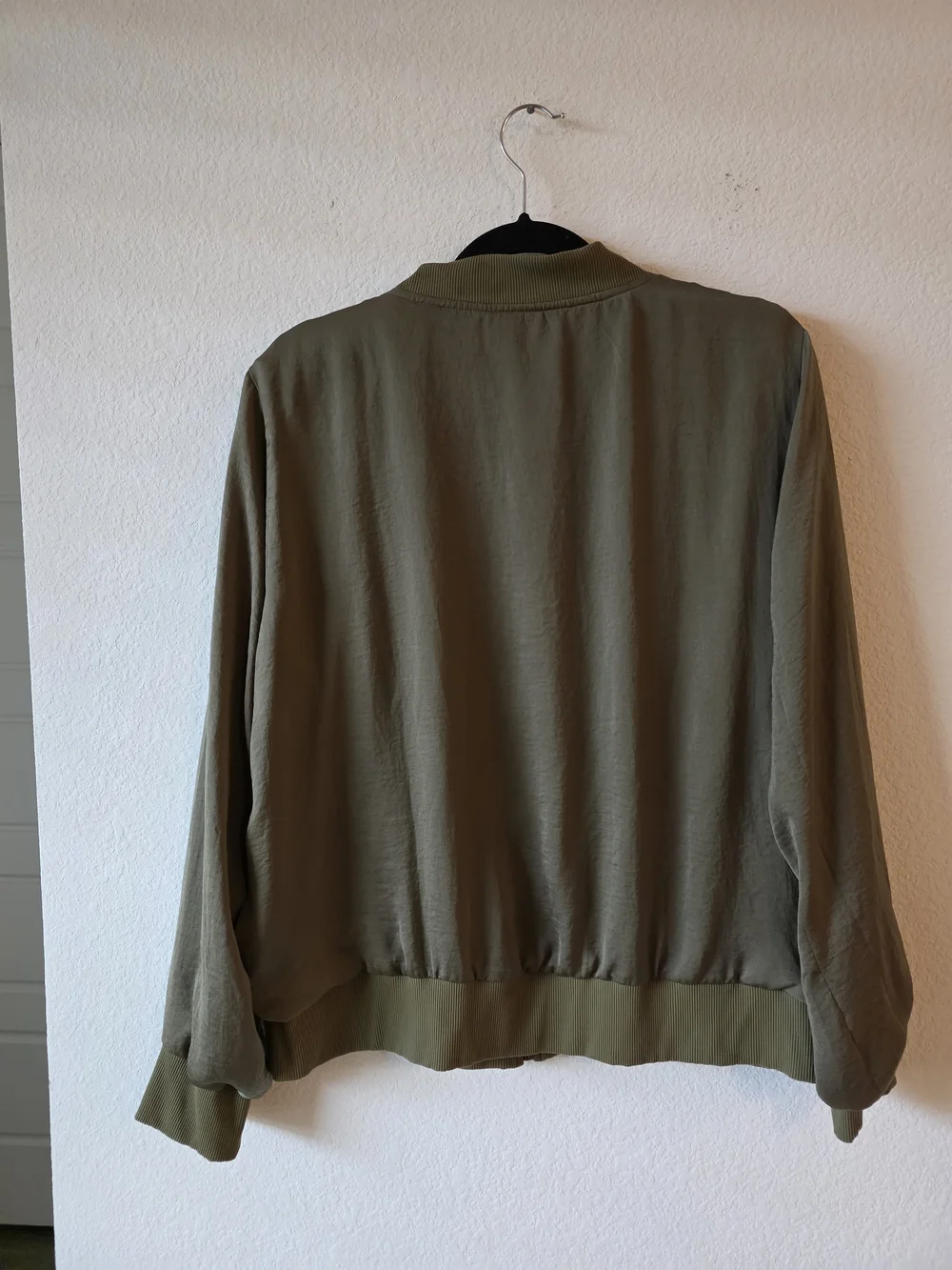 Women's Olive Green Embroidered Rose Bomber Jacket - Picture 4 of 9